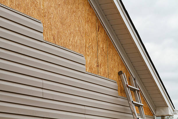 24/7 Emergency Vinyl Siding experts in Burlington, CT